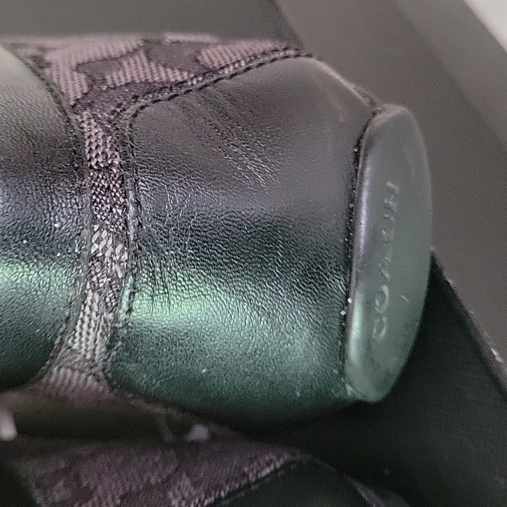 Shoes - Picture 4 of 11